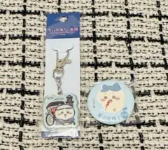 ちいかわ本舗 川越店 限定 アクリルキーホルダー 缶バッジ 2点セット