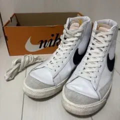 最終価格　NIKE BLAZER MID 30cm