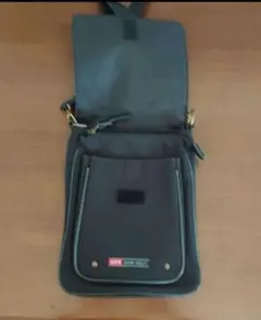 【最安値】✨️エドウィン　　　　　ショルダーバッグ　 ブラック　EDWINのサムネイル