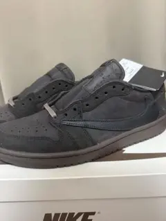 NIKE Air Jordan 1 Low Travis Scottのサムネイル