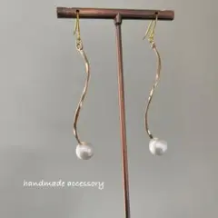 ゴールドウェーブ × パール ピアス　イヤリング　ノンホールピアス