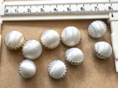 昭和レトロ　ビンテージ　パールタイプ　ボタン　シルバー　ゴールド