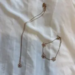 マリクワ　花モチーフ ネックレスとブレスレット セット　マリークワント