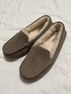 2025年最新】ugg モカシンの人気アイテム - メルカリ