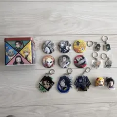 鬼滅の刃　ピンバッジ・キーホルダー