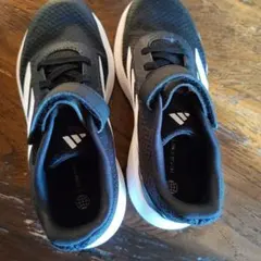 adidas ブラック/ホワイト スニーカー19.5㌢