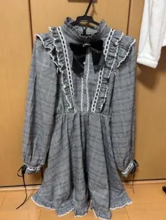 ハニーシナモン チェック柄フリルワンピース 長袖