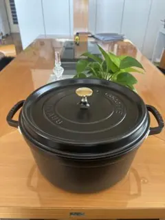 STAUB ラウンドココット 28cm ブラックのサムネイル