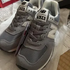 New Balance 574 グレー スニーカーのサムネイル
