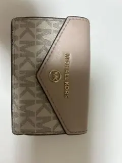 マイケルコースMICHAEL KORS折り財布