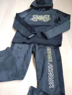 UNDER ARMOUR フード付きパーカー ＆パンツ上下セット
