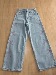 リボン刺繍 デニムパンツ