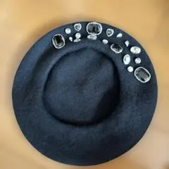 ビジュー付きベレー帽　黒　ウォニョン風