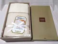 ●TOYOBO●東洋紡　襟付きガーゼキルトケット●未使用保管品