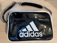 adidas エナメルショルダーバッグ ブラック