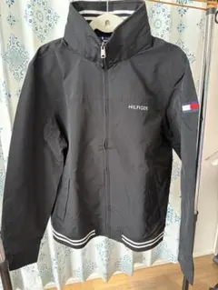 TOMMY HILFIGER ブラック フード付き ジャケット