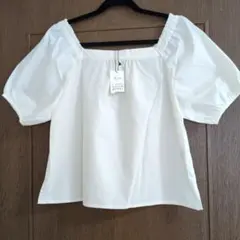 「未使用」E hyphen world gallery ブラウス　サイズＦ