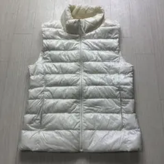 ユニクロウルトラライトダウンベストM 白