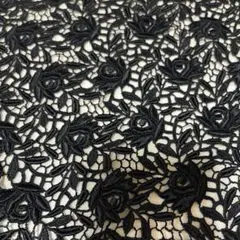 ケミカルレース 立体レース生地 黒 立体ローズ 約40×95cm 一部カットあり