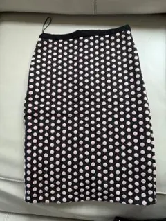 ★断捨離中★黒とピンクのドット タイトスカート