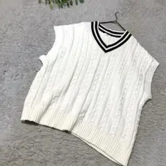 WEGO オーバーサイズニットベスト　ホワイト　Vネック　春　Ｍ