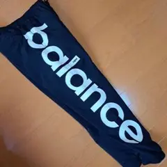 new balance　ウインドブレーカー
