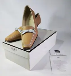 COACH キャメルパンプスUS7.0M　ITALY製　未使用　裏張り済み