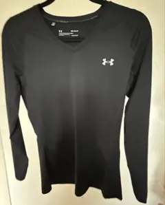 【美品】Under Armour HeatGear アンダーシャツ M 黒