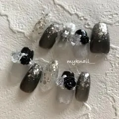 ブラックネイル　フラワー　ぷっくり　マグネット　バラネイル　バレリーナチップ