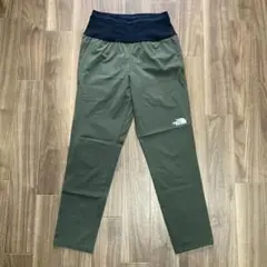 ノースフェイス オリーブ色　ランニングパンツ