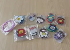 treasure ガチャ　キーホルダー　アクスタ　まとめ売り