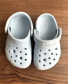 crocs ベビーサンダル ライトブルー