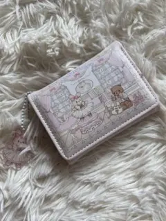 可愛いイラスト付きピンク財布