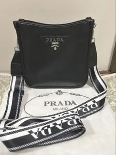 PRADA ショルダーバッグ　新品ブラック　ノベルティ