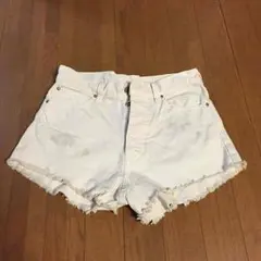ホワイト デニム ショートパンツ