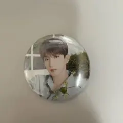 セブチカフェ　缶バッジ　【ドギョム】