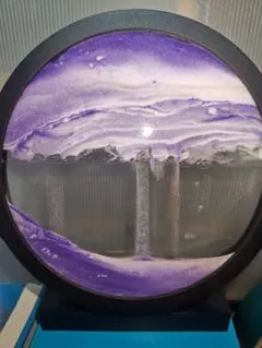 紫の砂時計風オブジェ