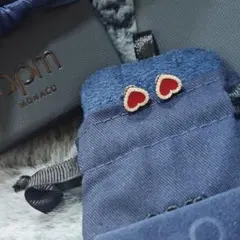 apm Monaco ローズゴールド 赤ハート型 ピアス 両耳用