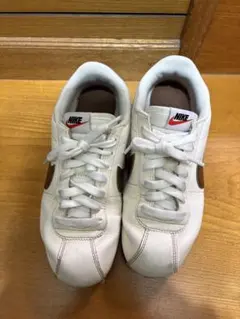 NIKE スニーカー