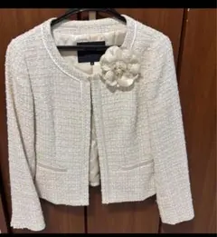 UNTITLED ホワイトジャケットとスカートセット