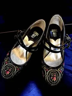 ANNA SUI 刺繍デザイン ハイヒールのサムネイル