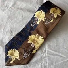 Item thumbnail for item b9a9f01a-9e22-4e0d-a8da-010e2f3c71aa