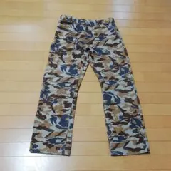 ビームス　迷彩パンツ