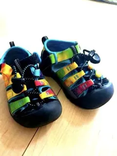 ⭐︎極美品⭐︎ keen サンダル　キッズ　16センチ　レインボー