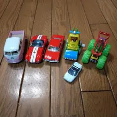 ミニカー6台セット　トミカ　アンパンマン　モンスターカー　ホットウィール