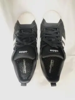 アディダス　adidas cloudfoam スニーカー 黒/白