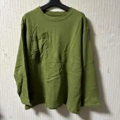 ダメージ加工のロングティーシャツ