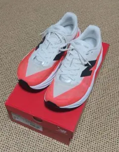 ニューバランス ランニング フューエルセル レベル v5 美品