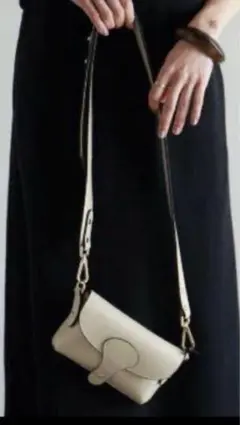 マラントmarant レザーショルダーバッグ