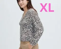 ユニクロ　UNIQLO　プリントＶネックブラウス　 XLサイズ　新品